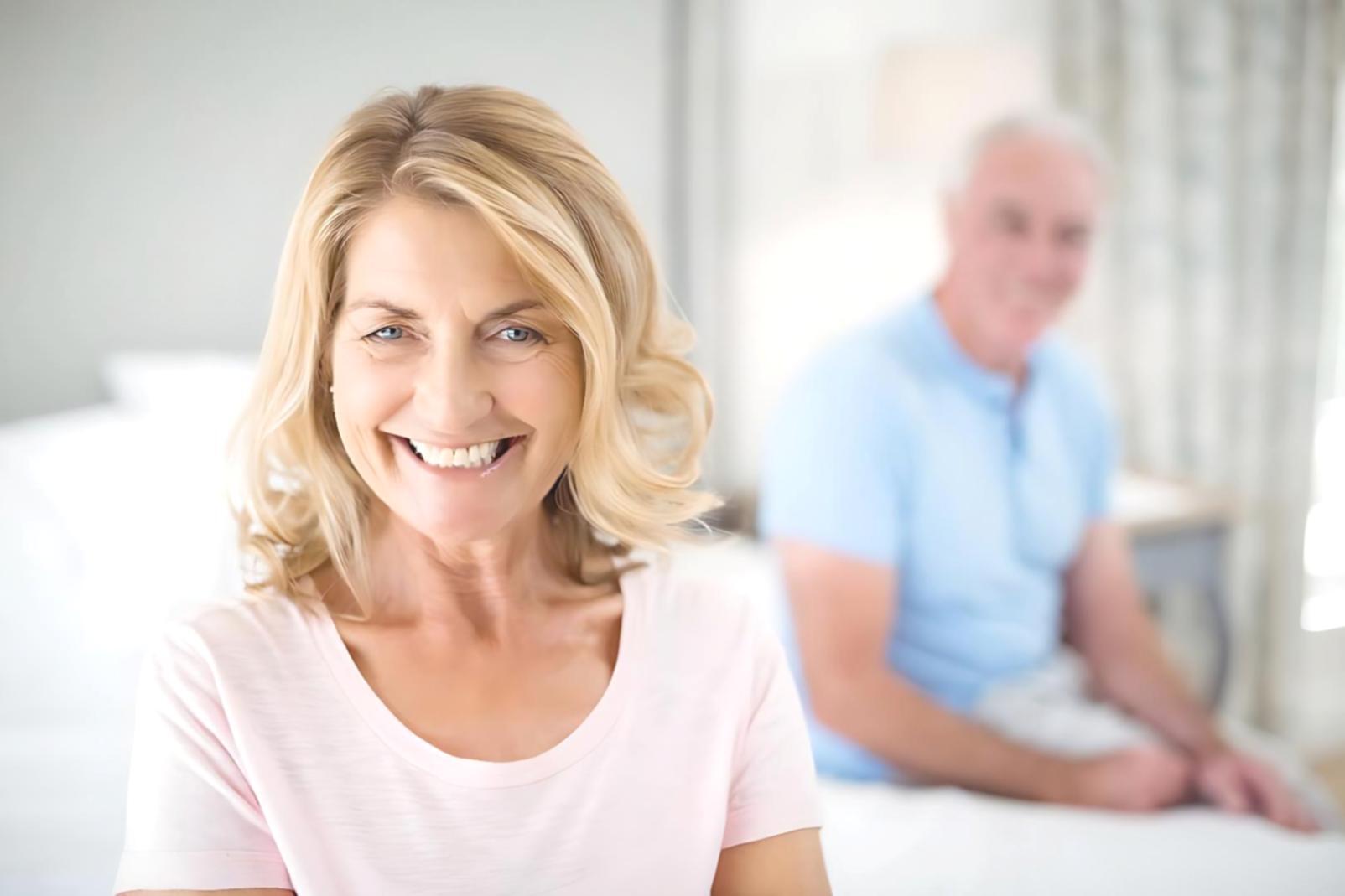 Zespół pracowników socjalnych podczas sesji szkoleniowej dotyczącej inkluzywnych praktyk w pracy z klientami